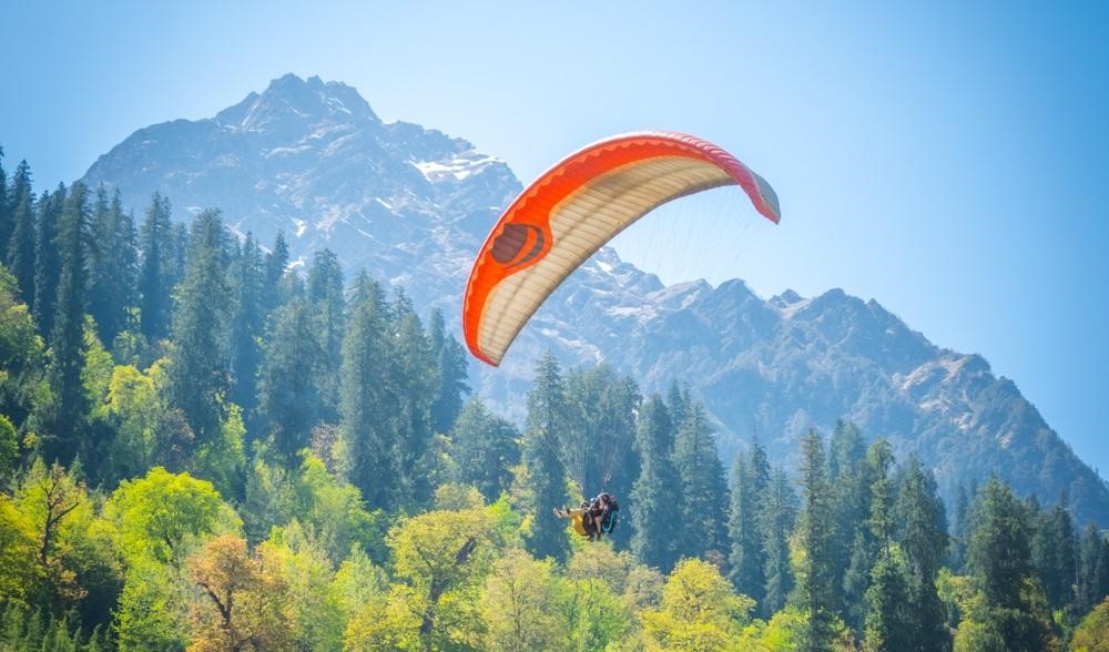 Paragliding in Solang Valley